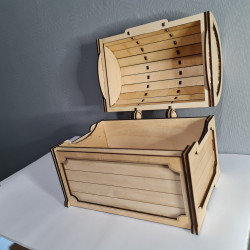 Wooden treasure chest with semicircular lid – gift box / DIY design element
